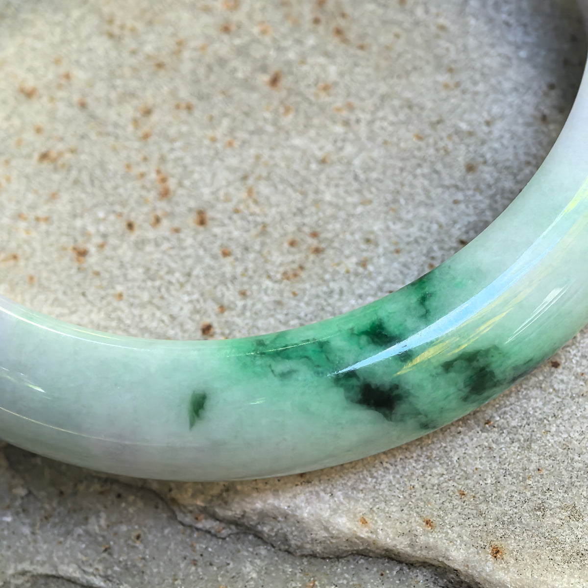 Glutinous Lavender Green D-Shape Jadeite Bangle – 60mm