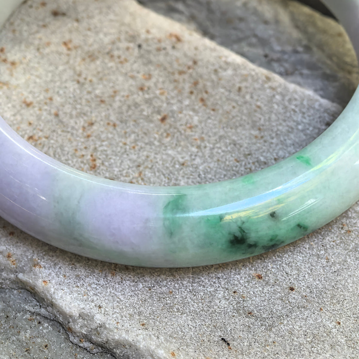 Glutinous Lavender Green D-Shape Jadeite Bangle – 60mm