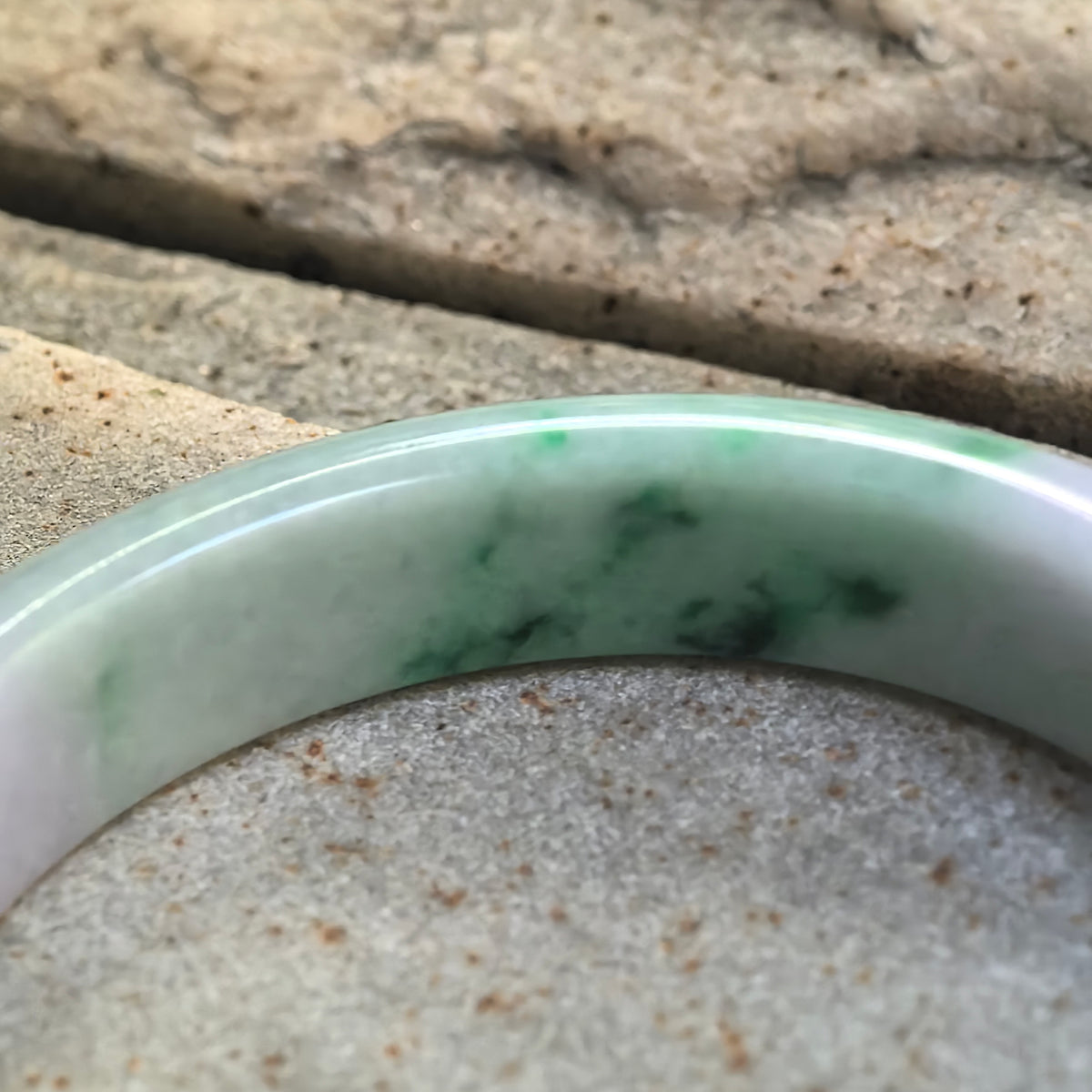 Glutinous Lavender Green D-Shape Jadeite Bangle – 60mm