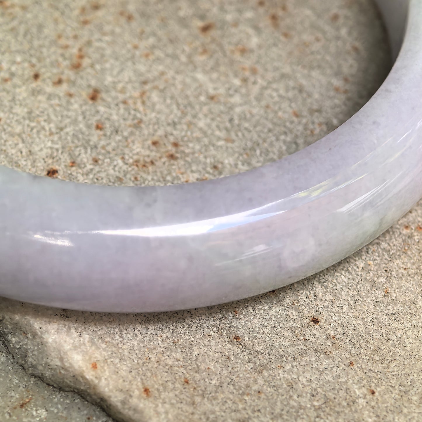 Glutinous Pale Lavender Floating Flower D-Shape Jadeite Bangle – 55mm