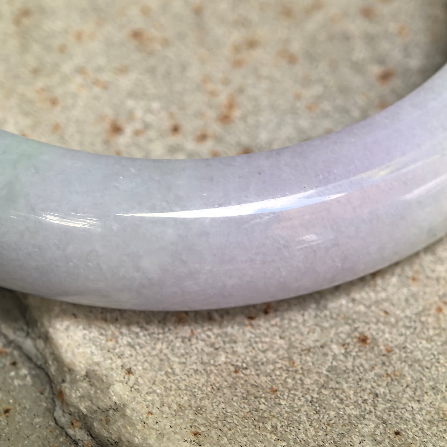 Glutinous Pale Lavender Floating Flower D-Shape Jadeite Bangle – 55mm