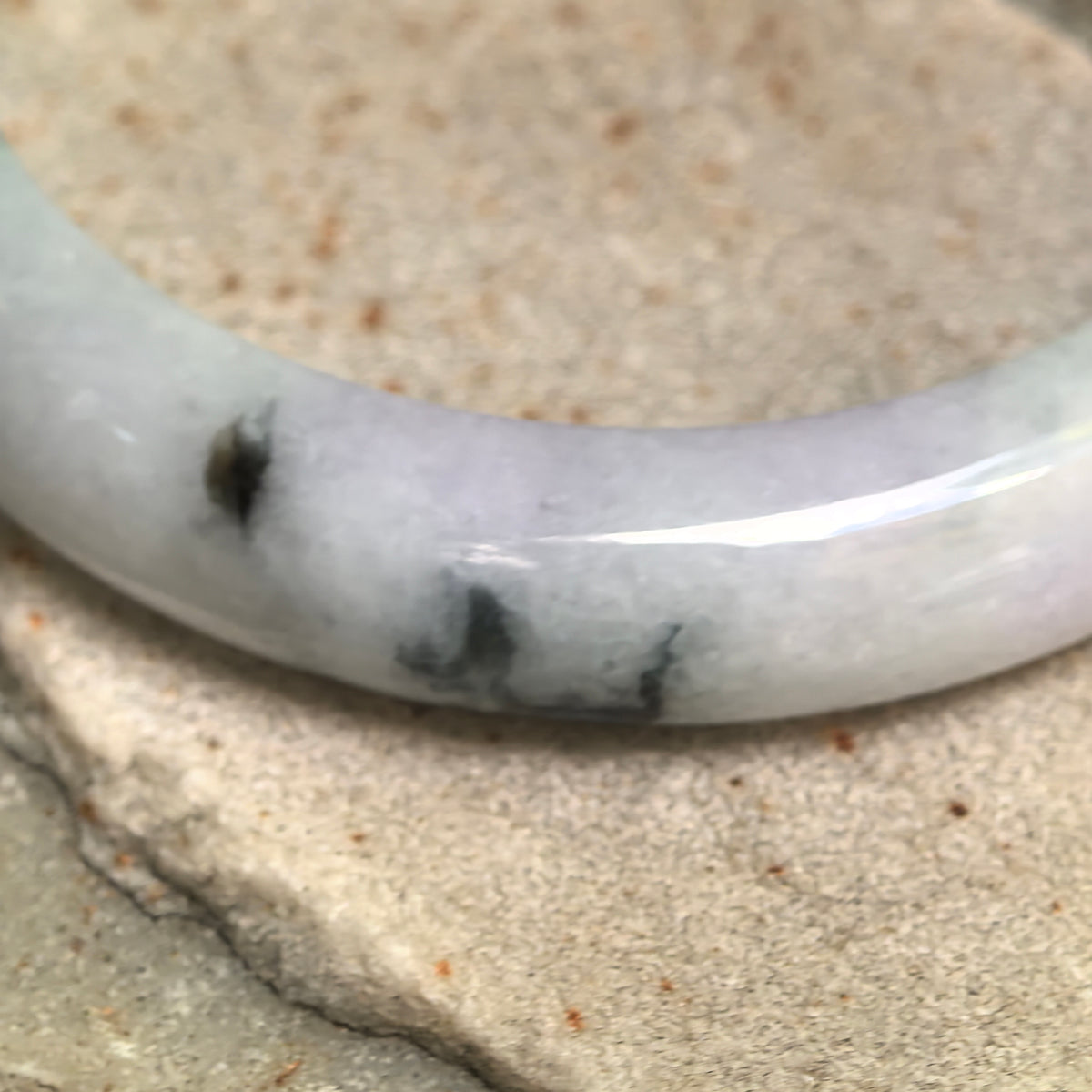 Glutinous Pale Lavender Floating Flower D-Shape Jadeite Bangle – 55mm