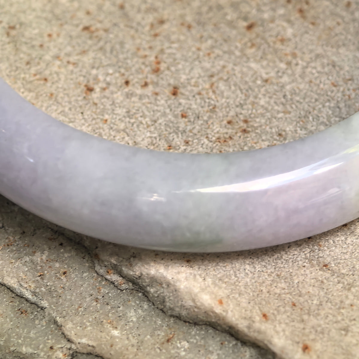 Glutinous Pale Lavender Floating Flower D-Shape Jadeite Bangle – 55mm