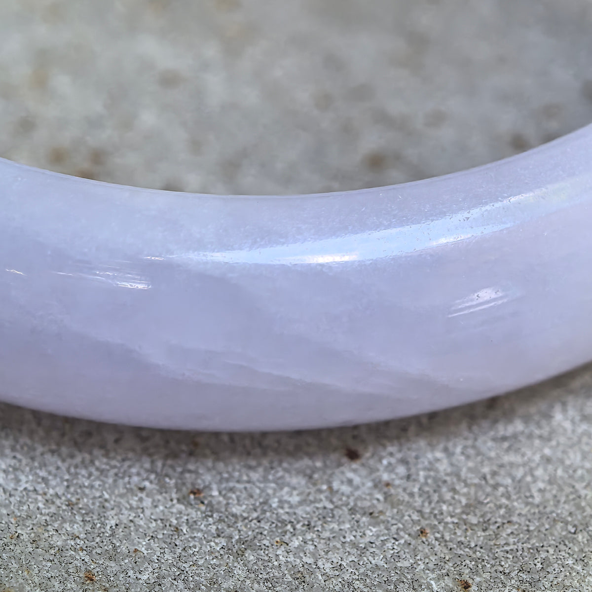 Glutinous Lavender D-Shape Jadeite Bangle – 52mm