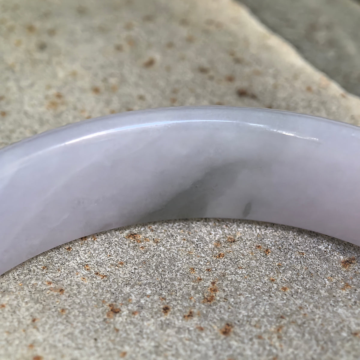 Glutinous Lavender D-Shape Jadeite Bangle – 52mm