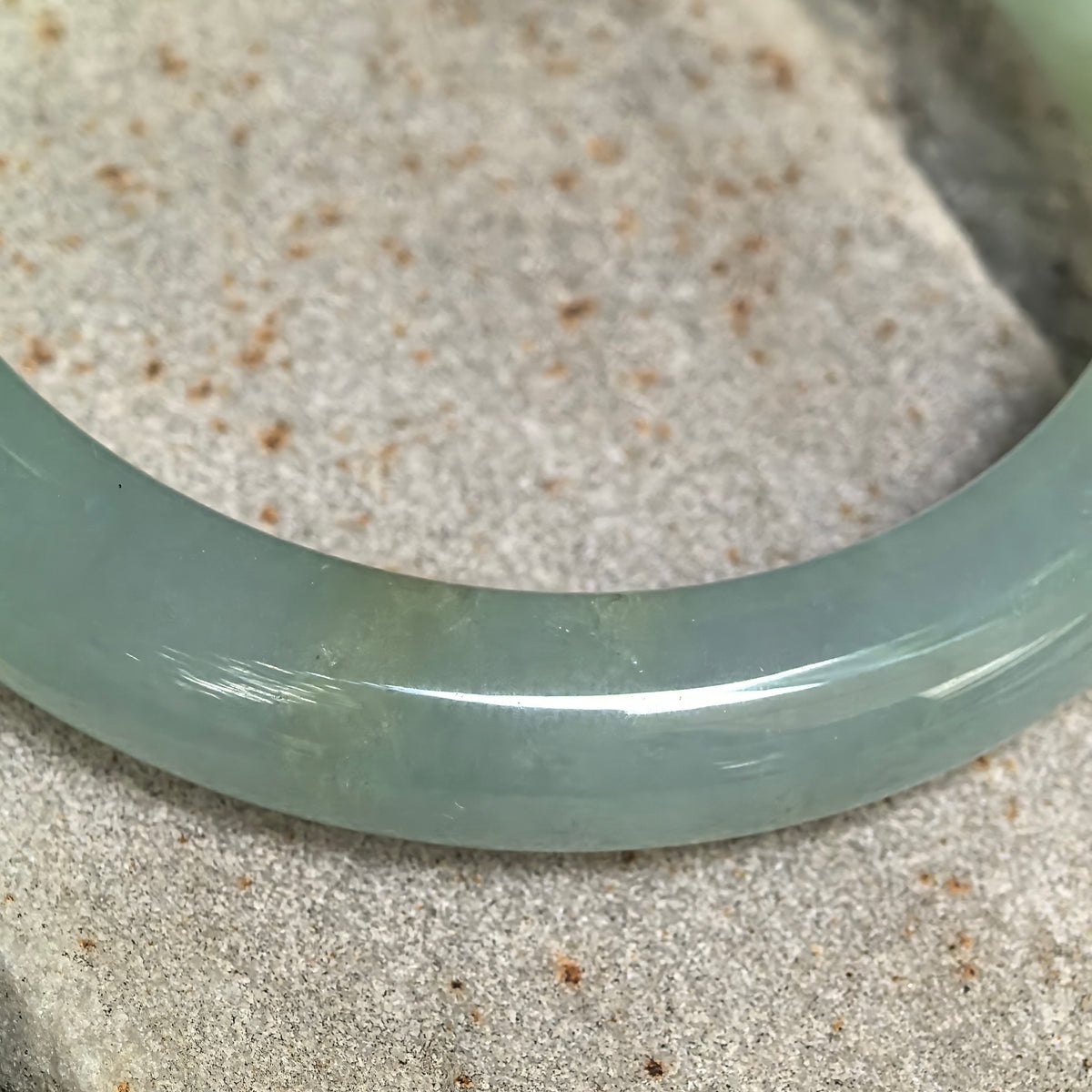 Icy Glutinous Mint Green D-Shape Jadeite Bangle – 53mm