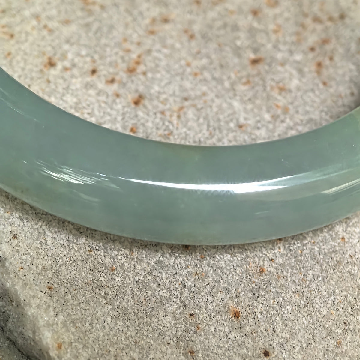 Icy Glutinous Mint Green D-Shape Jadeite Bangle – 53mm