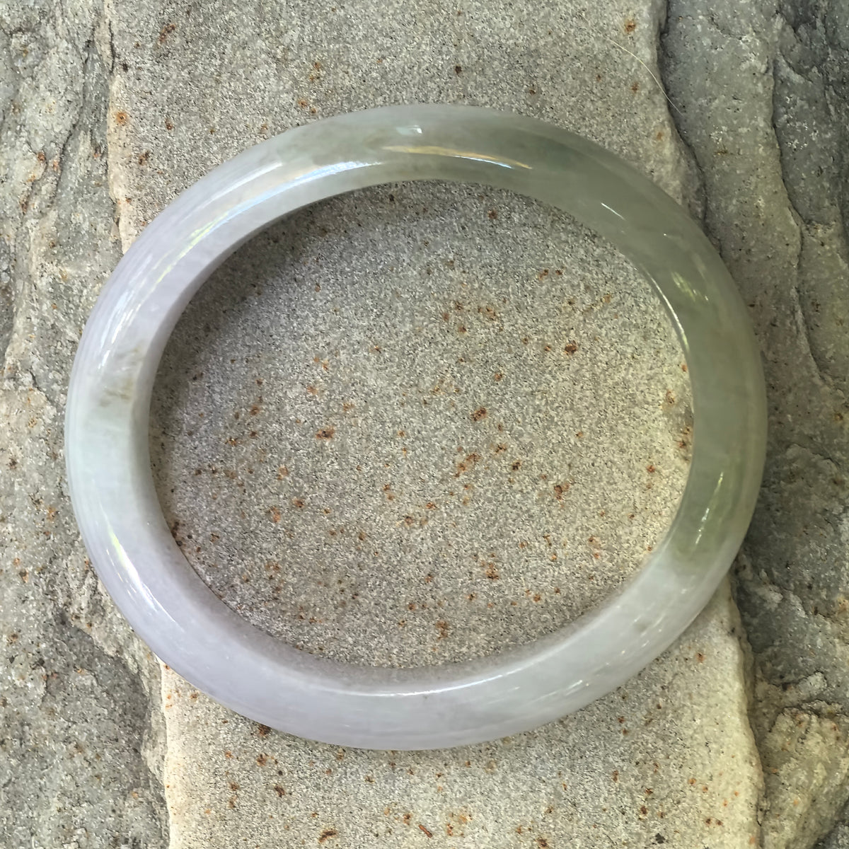 Glutinous Pale Lavender with Oil Green Oval Jadeite Bangle – 50mm