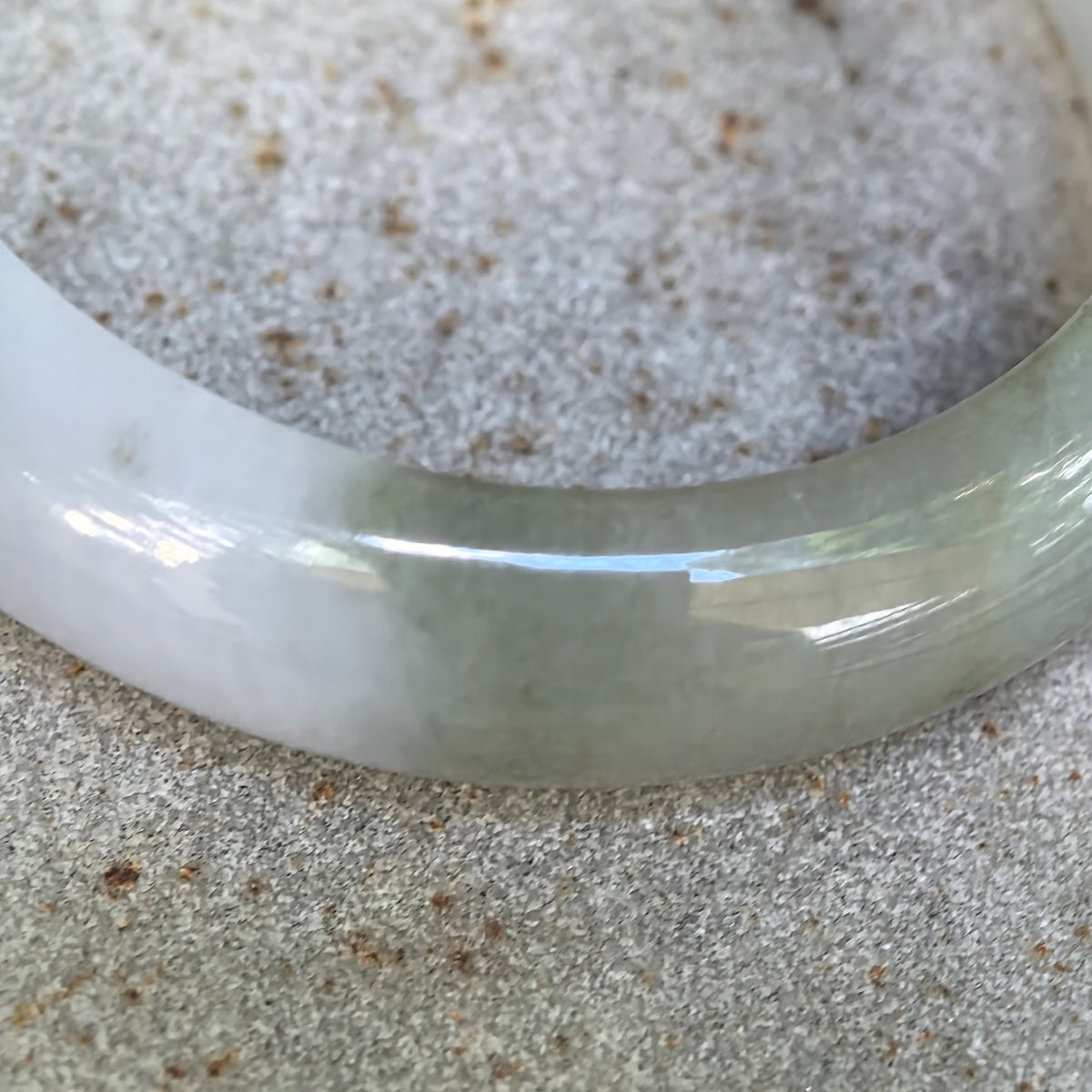 Glutinous Pale Lavender with Oil Green Oval Jadeite Bangle – 50mm