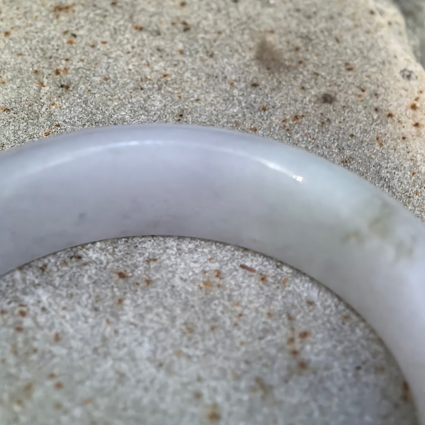 Glutinous Pale Lavender with Oil Green Oval Jadeite Bangle – 50mm