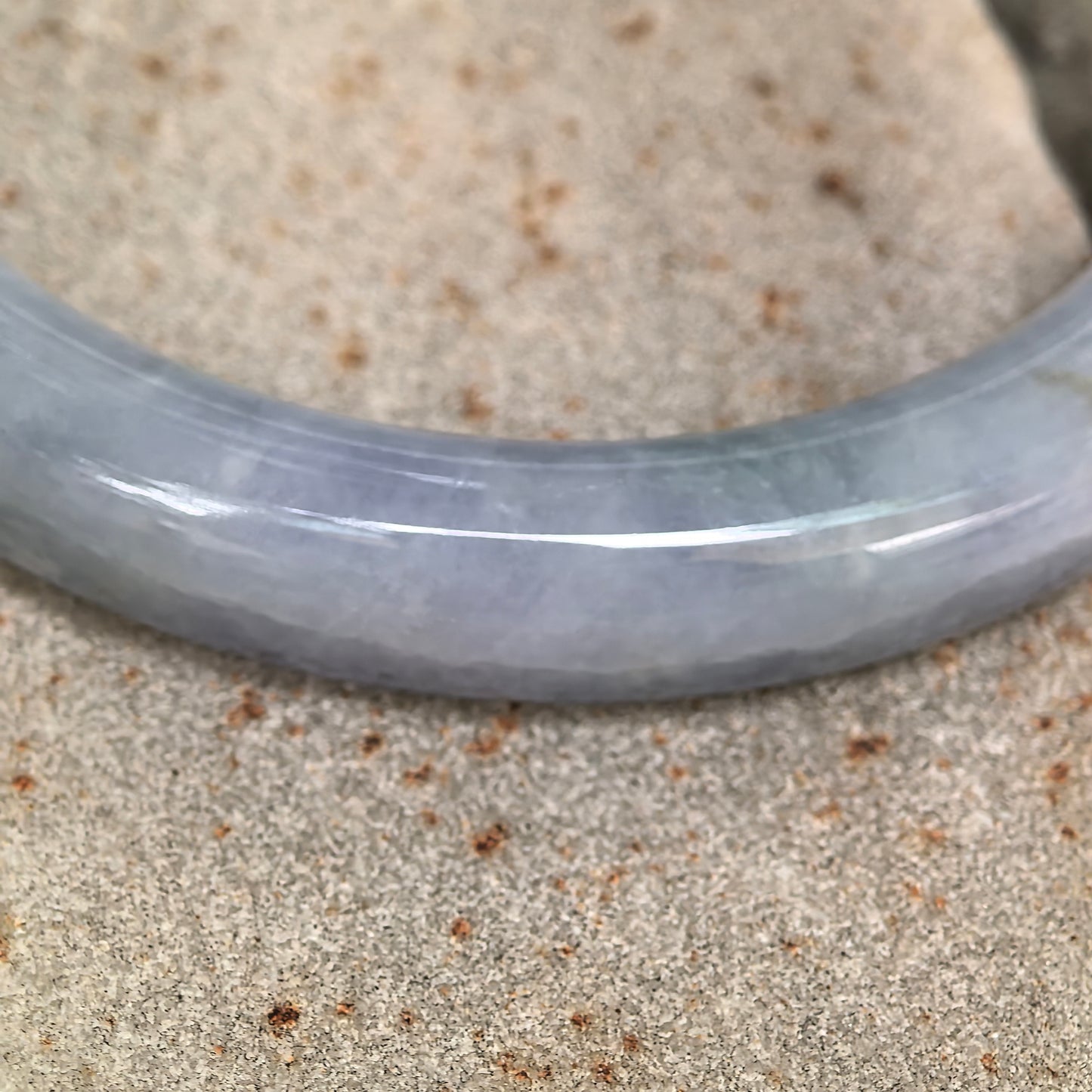 Natural Grade-A Glutinous Blue-Lavender Round Jadeite Bangle · Burmese Jade 56mm