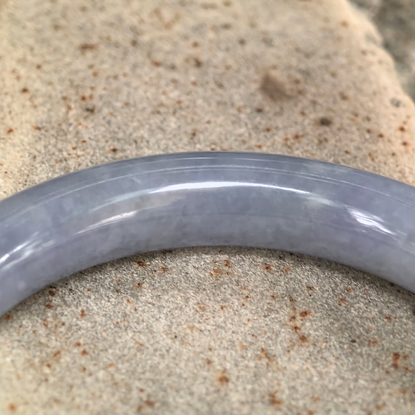 Natural Grade-A Glutinous Blue-Lavender Round Jadeite Bangle · Burmese Jade 56mm