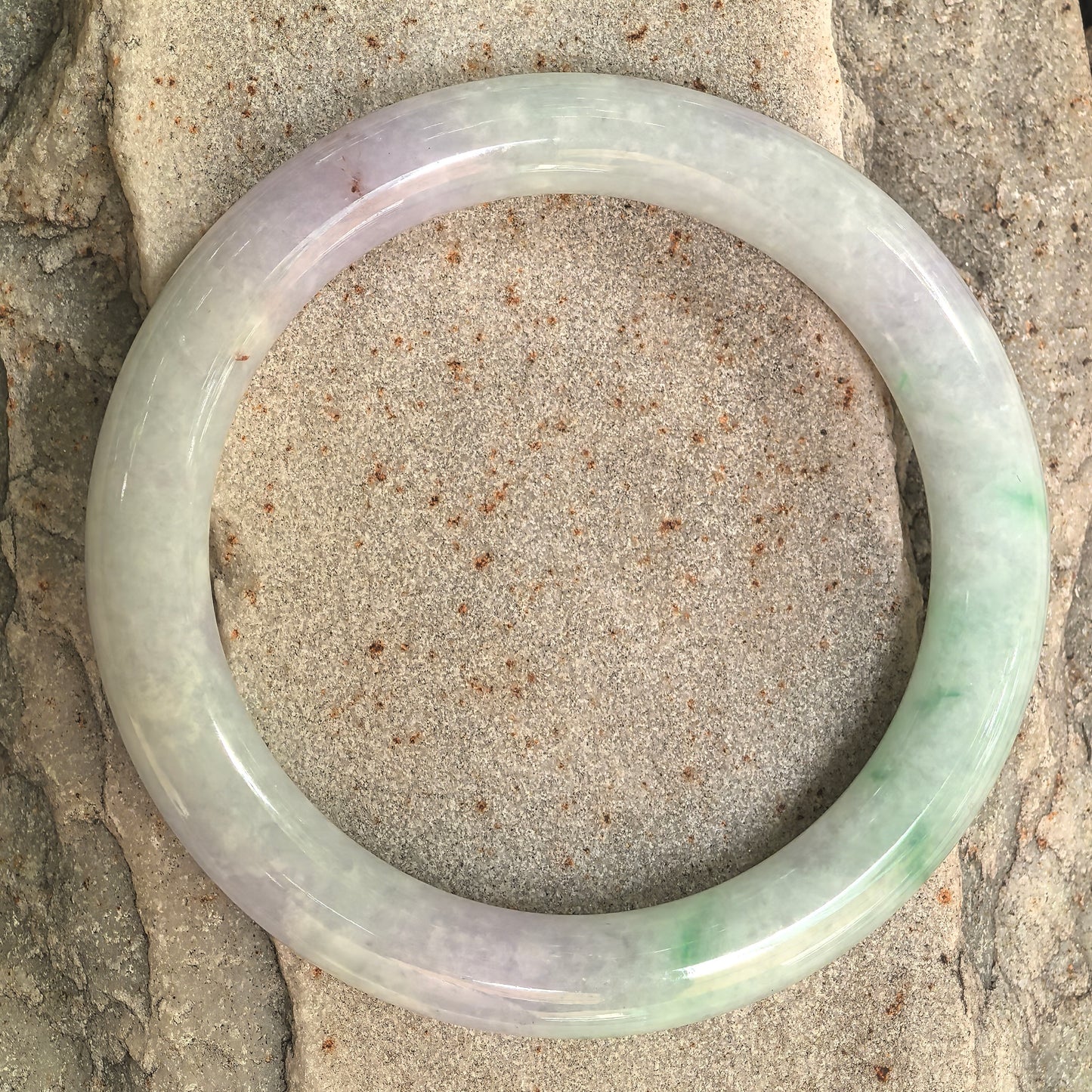 Natural Grade-A Glutinous Pale Lavender Green Round Jadeite Bangle · Burmese Jade 56mm