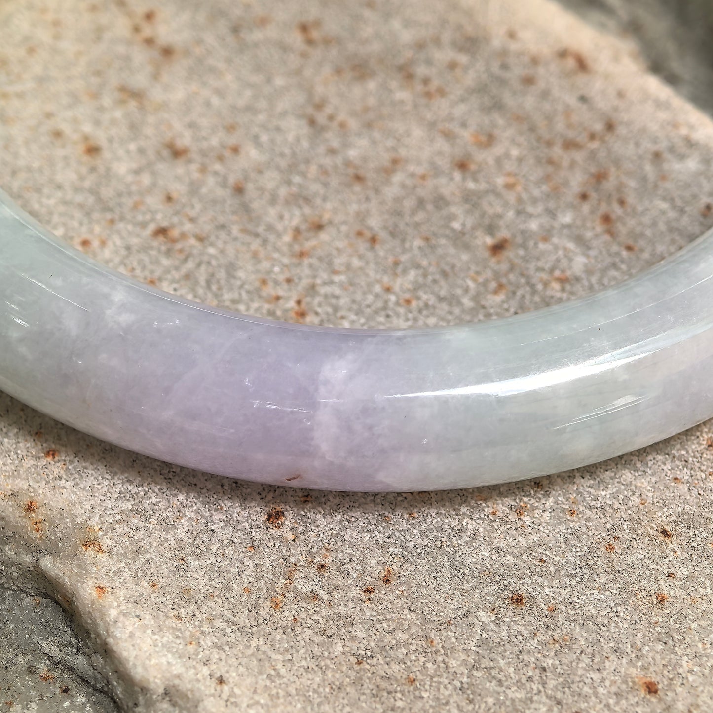 Natural Grade-A Glutinous Pale Lavender Green Round Jadeite Bangle · Burmese Jade 56mm