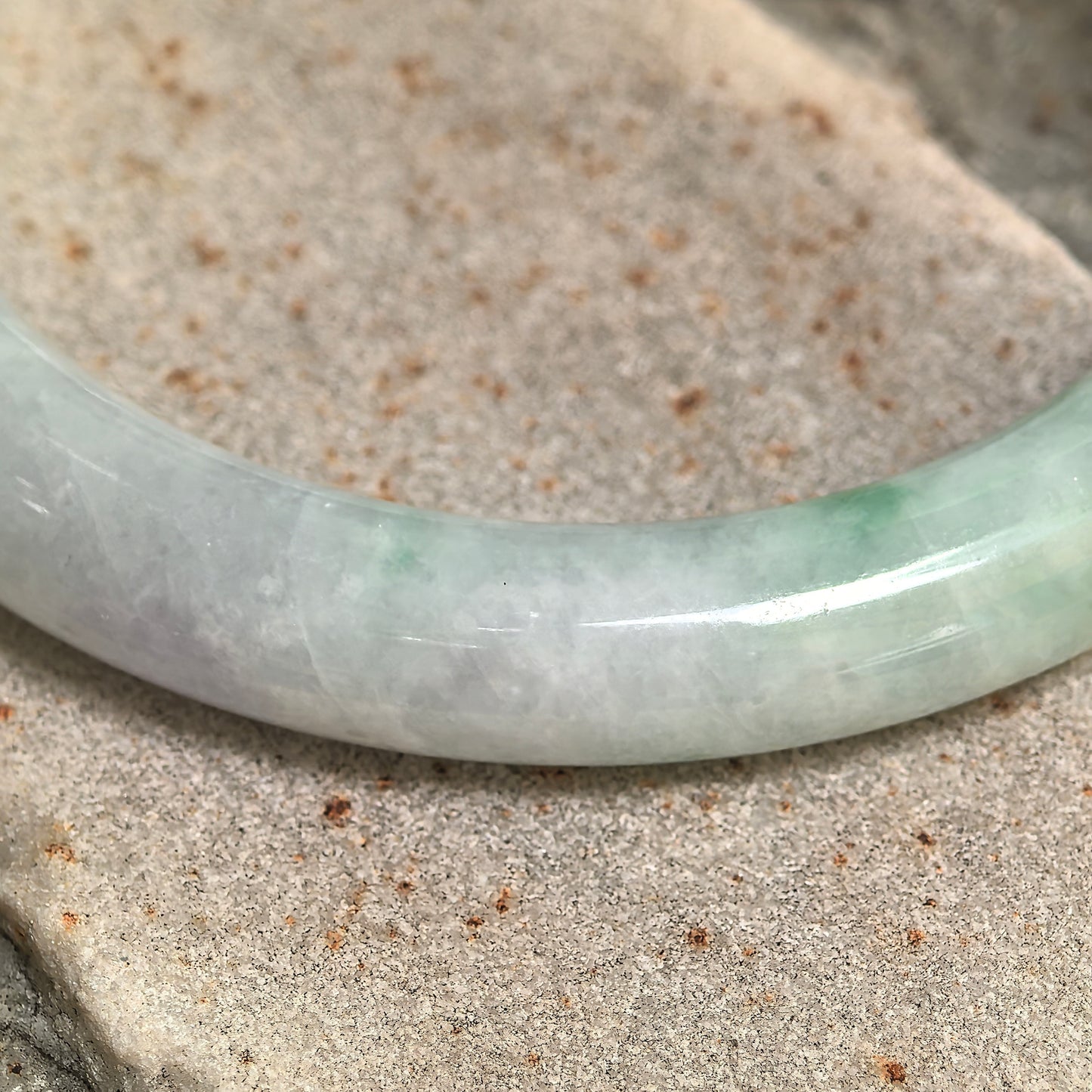 Natural Grade-A Glutinous Pale Lavender Green Round Jadeite Bangle · Burmese Jade 56mm