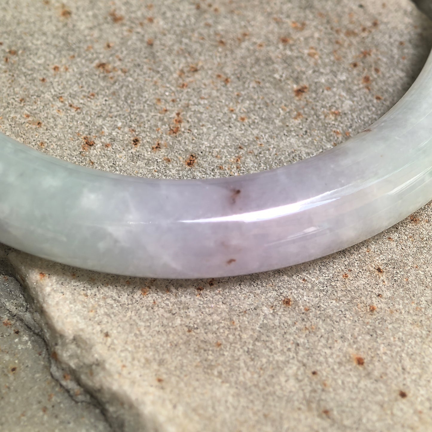 Natural Grade-A Glutinous Pale Lavender Green Round Jadeite Bangle · Burmese Jade 56mm