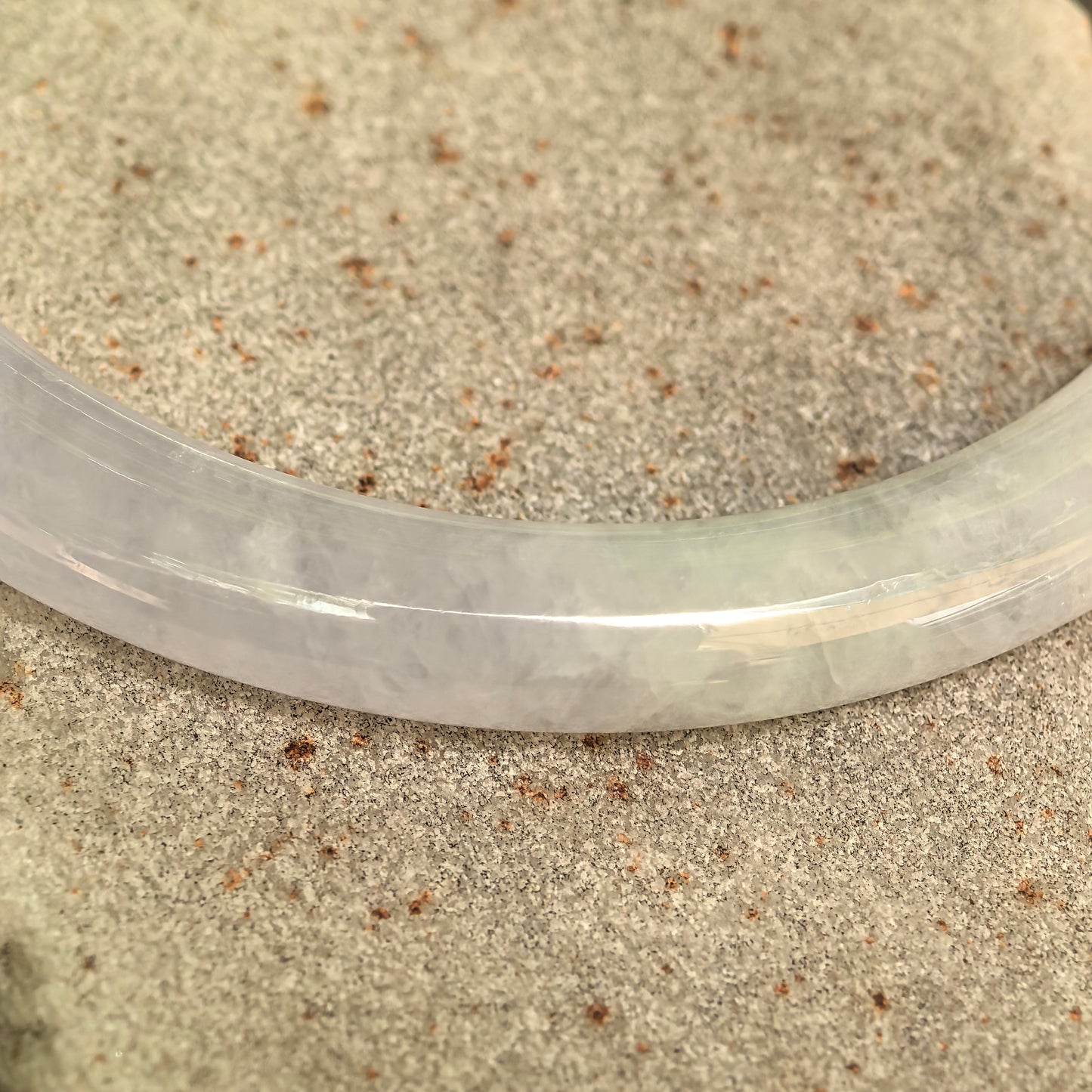 Natural Grade-A Icy Glutinous Pale Lavender Green Round Jadeite Bangle · Burmese Jade 56mm