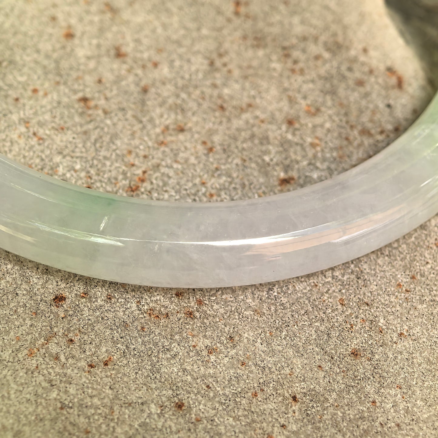 Natural Grade-A Icy Glutinous Pale Lavender Green Round Jadeite Bangle · Burmese Jade 56mm