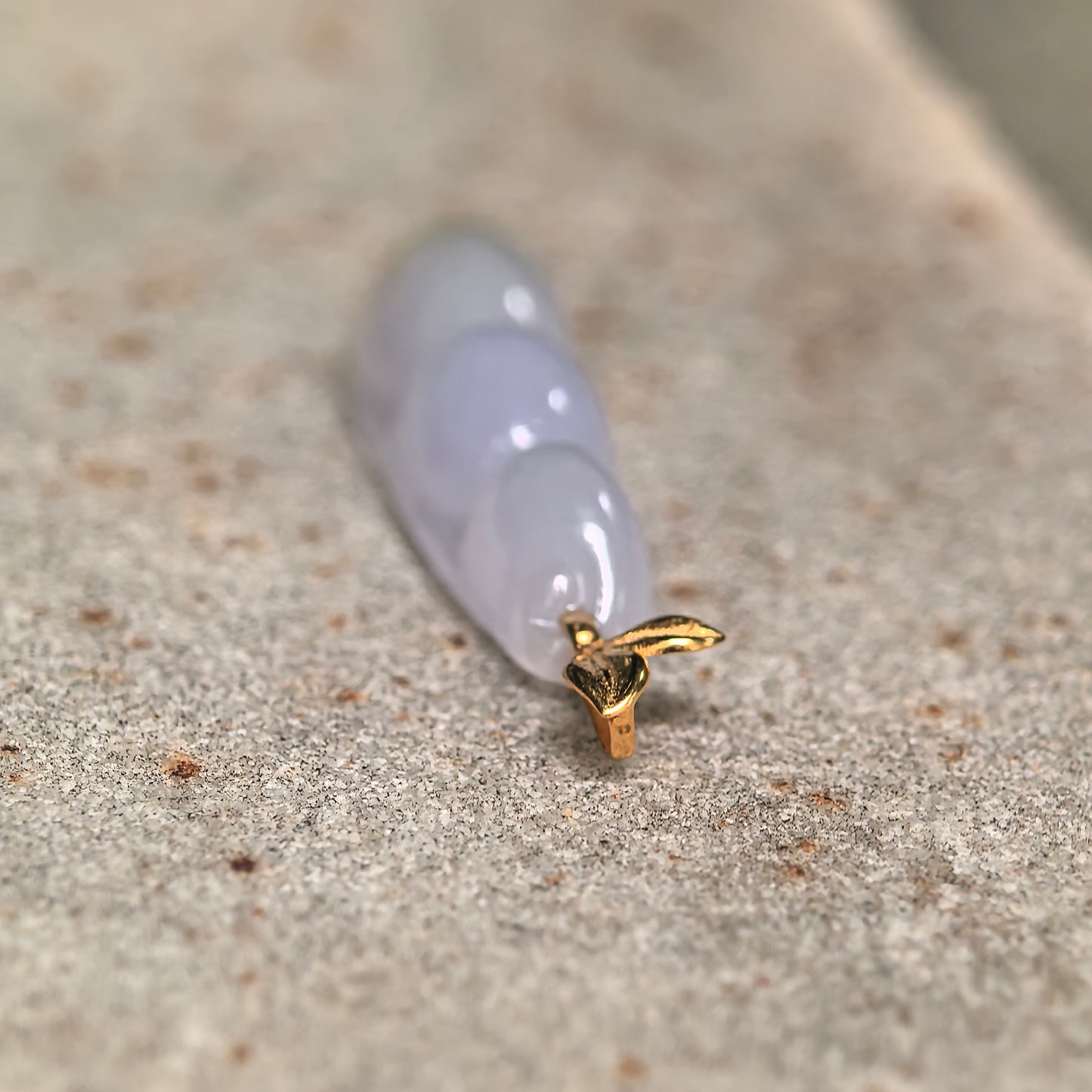 Natural Grade-A Icy Glutinous Pale Lavender Yellow Bean Pod Jadeite Pendant · Burmese Jade