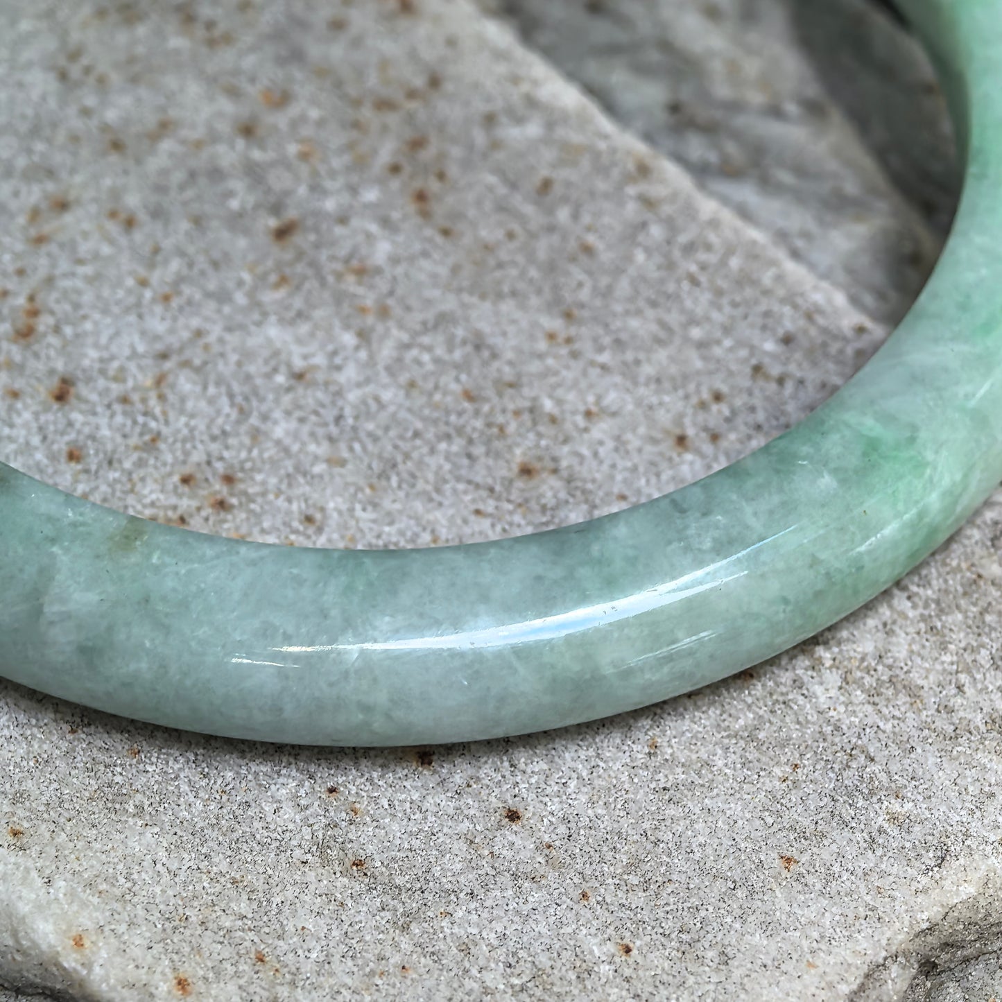 Bean-Glutinous Apple Green Slim D-Shape Jadeite Bangle – 60mm