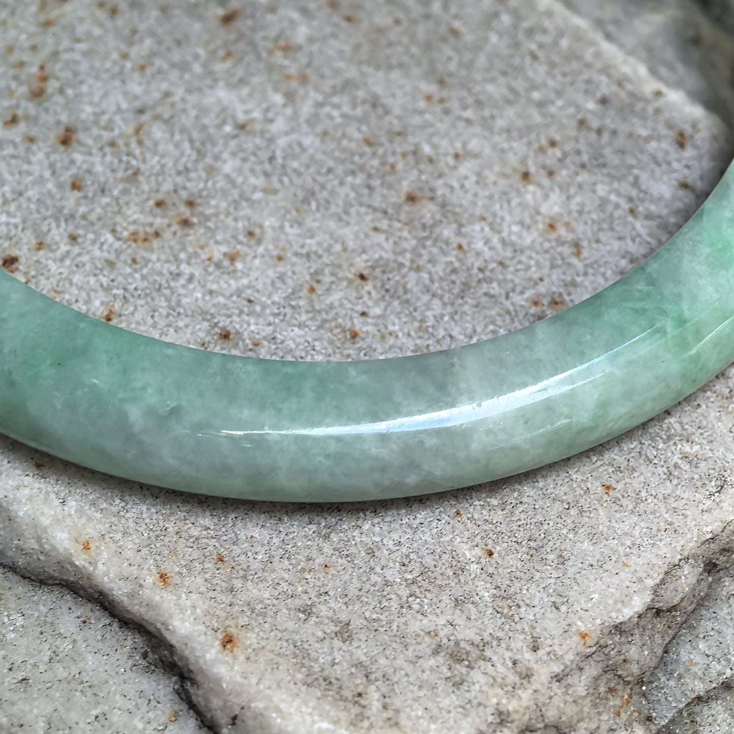 Bean-Glutinous Apple Green Slim D-Shape Jadeite Bangle – 60mm