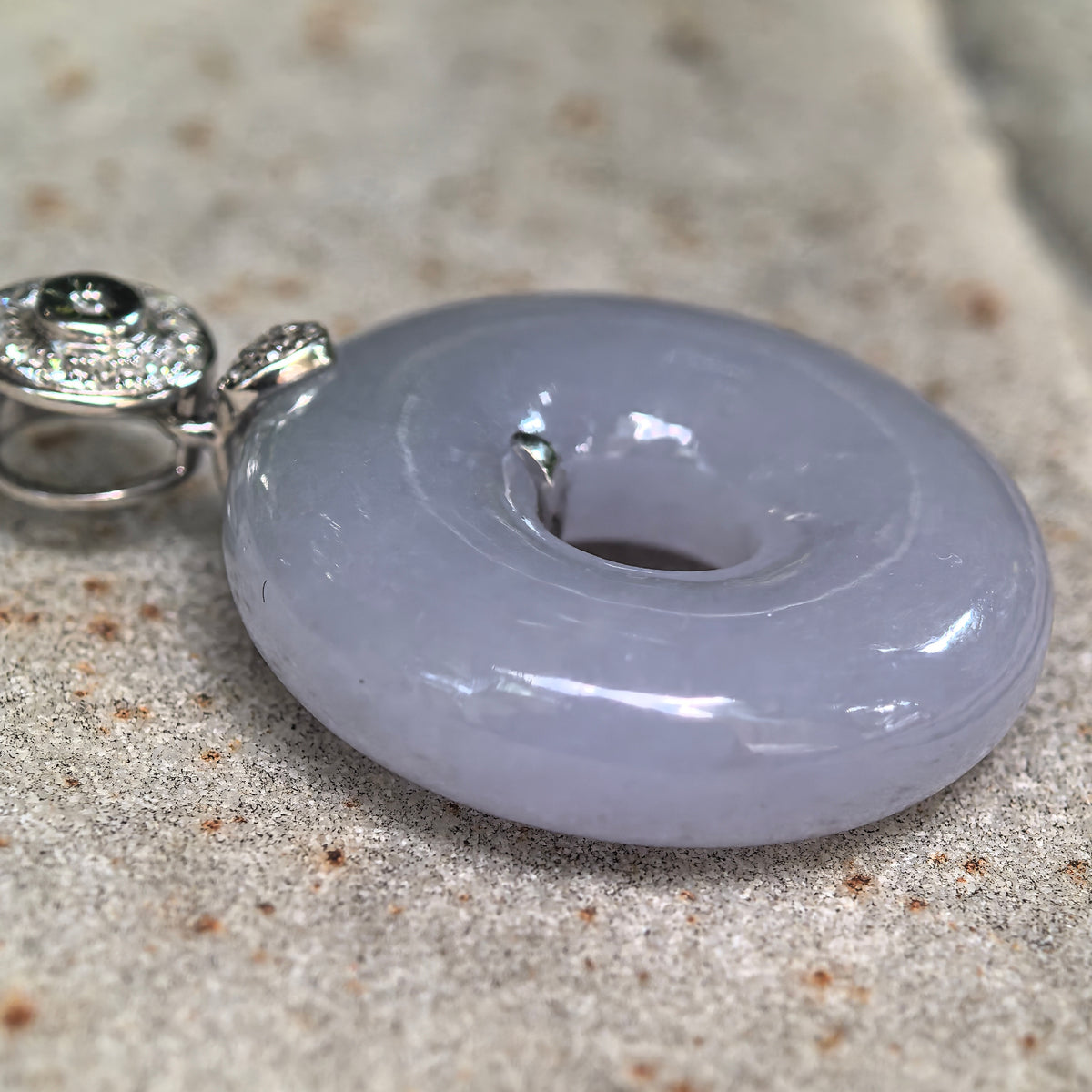 Icy Glutinous Lavender Jadeite Donut Pendant with 18K Gold and Diamonds