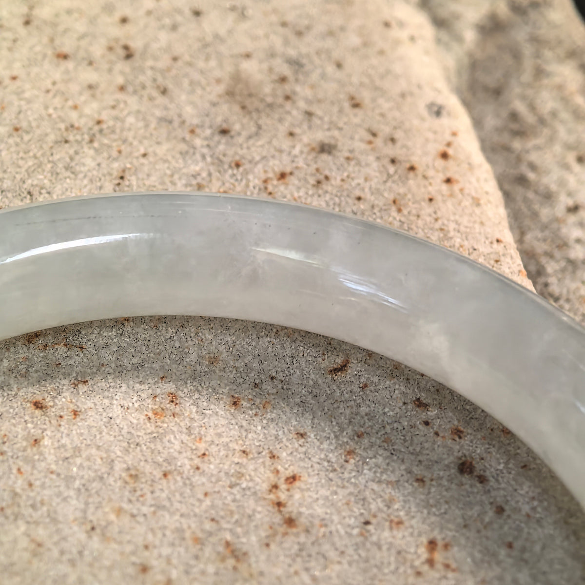 Fine Glutinous Light Green RoundJadeite Bangle -56mm