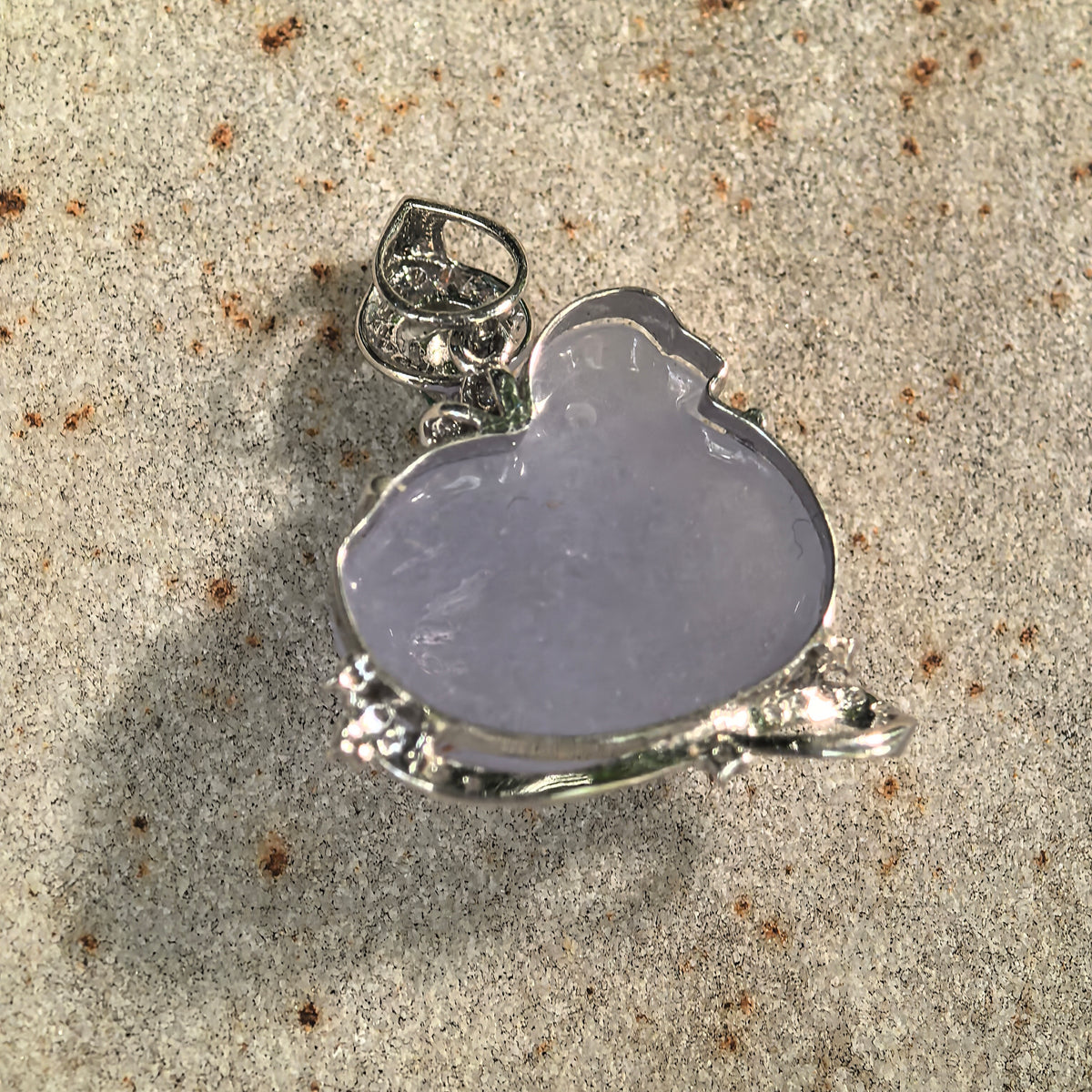 Icy Glutinous Lavender Jadeite Swan Pendant with 18K Gold and Diamonds