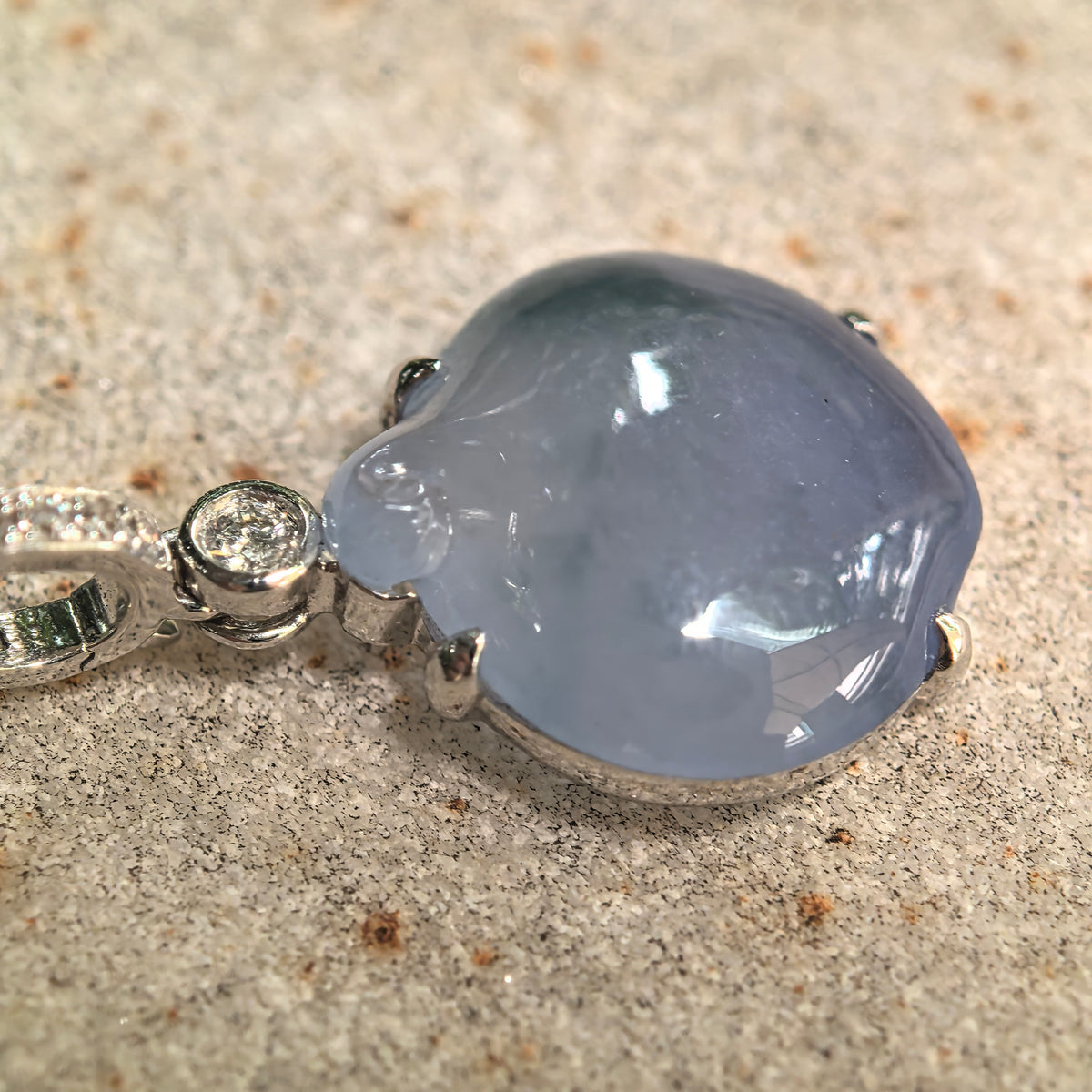 Icy Lavender Jadeite Peach Pendant with 18K Gold and Diamonds