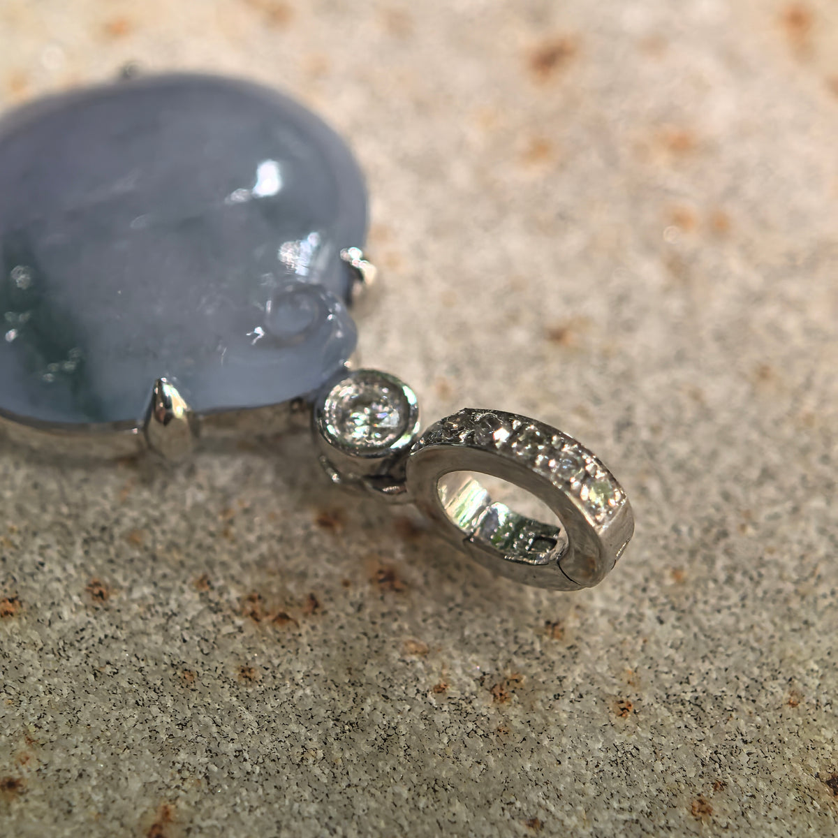 Icy Lavender Jadeite Peach Pendant with 18K Gold and Diamonds