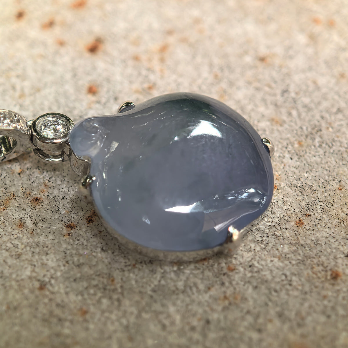 Icy Lavender Jadeite Peach Pendant with 18K Gold and Diamonds