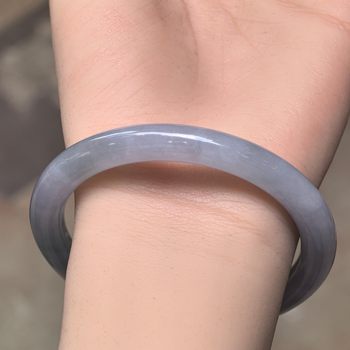 Fine Glutinous Pale Lavender RoundJadeite Bangle -56mm