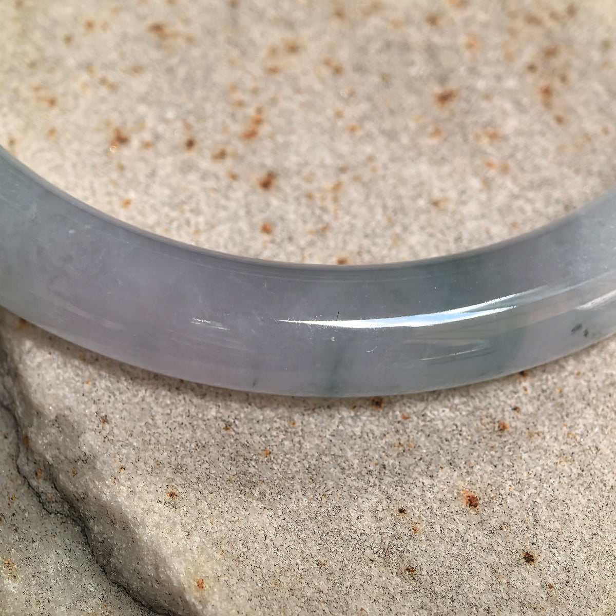 Fine Glutinous Pale Lavender RoundJadeite Bangle -56mm