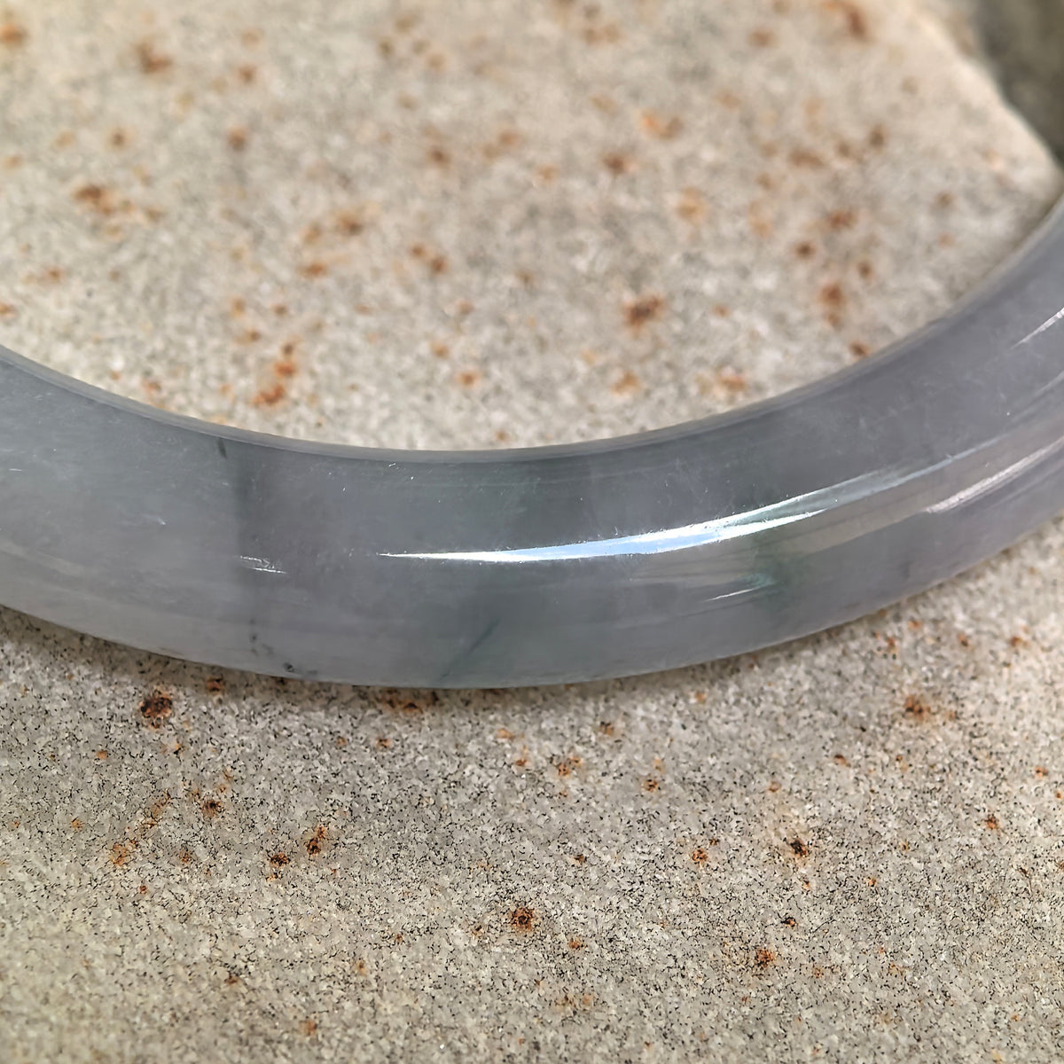 Fine Glutinous Pale Lavender RoundJadeite Bangle -56mm
