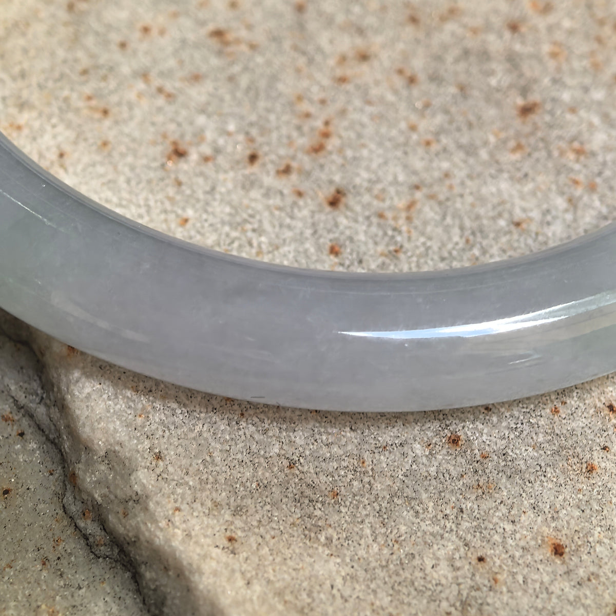 Fine Glutinous Pale Lavender RoundJadeite Bangle -56mm
