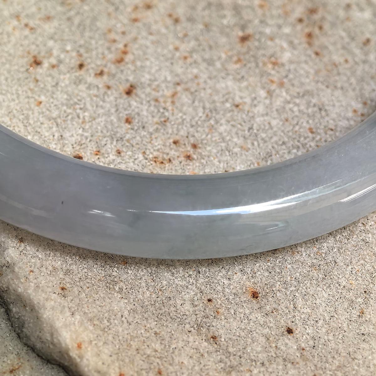 Fine Glutinous Pale Lavender RoundJadeite Bangle -56mm
