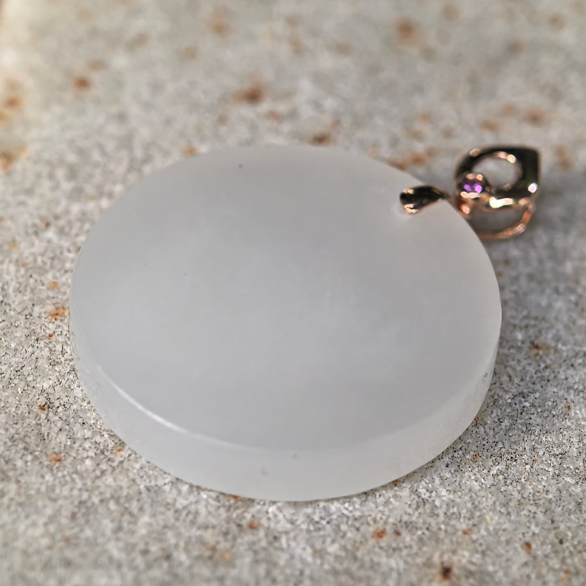 White Round Plain Plaque Pendant with 18K Gold Bail