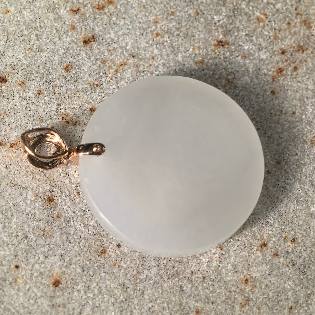 White Round Plain Plaque Pendant with 18K Gold Bail