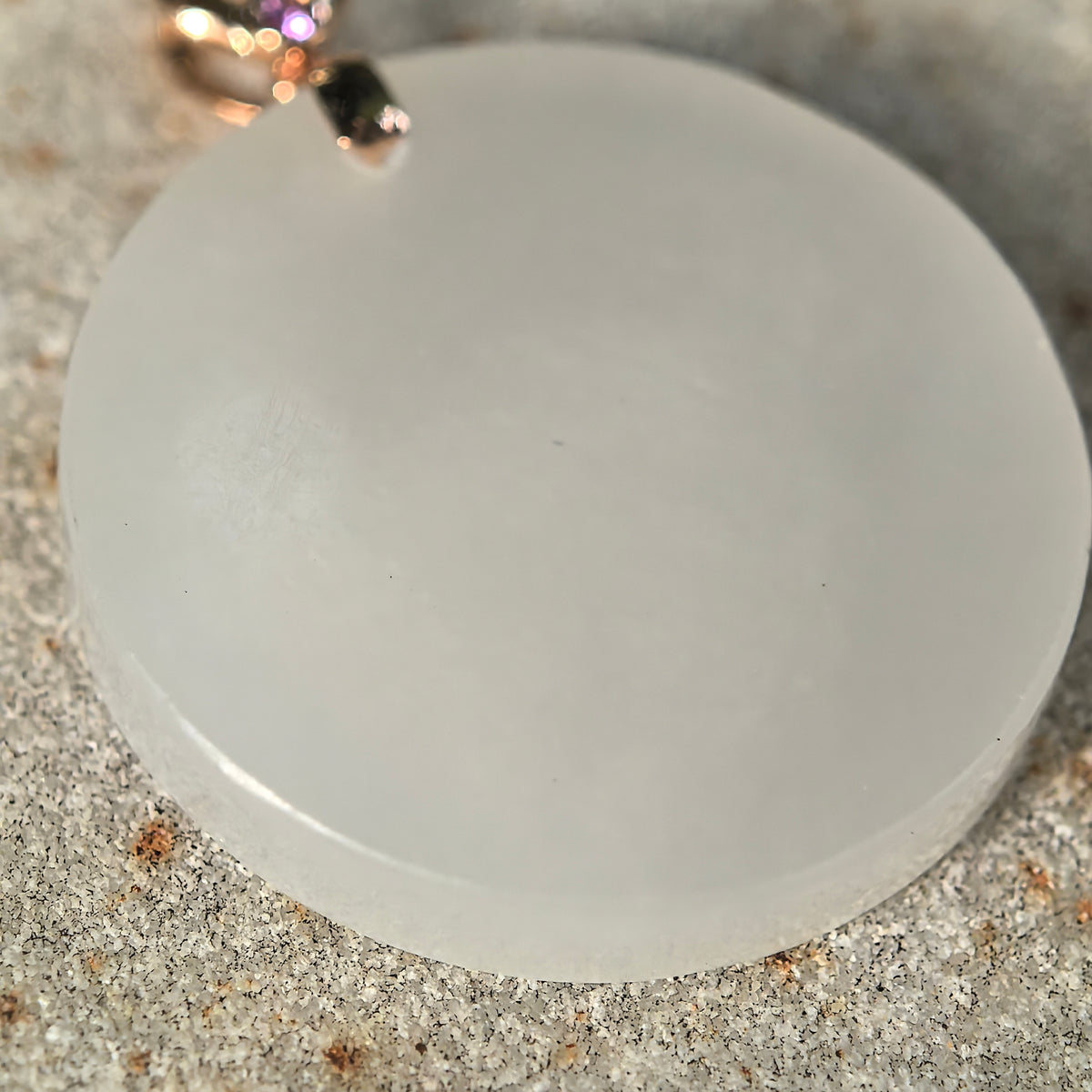 White Round Plain Plaque Pendant with 18K Gold Bail