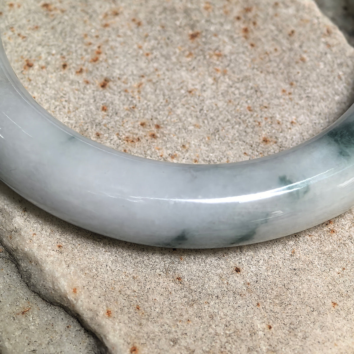 Glutinous Milky White and Dark Green Floating Flower Round Jadeite Bangle -51mm
