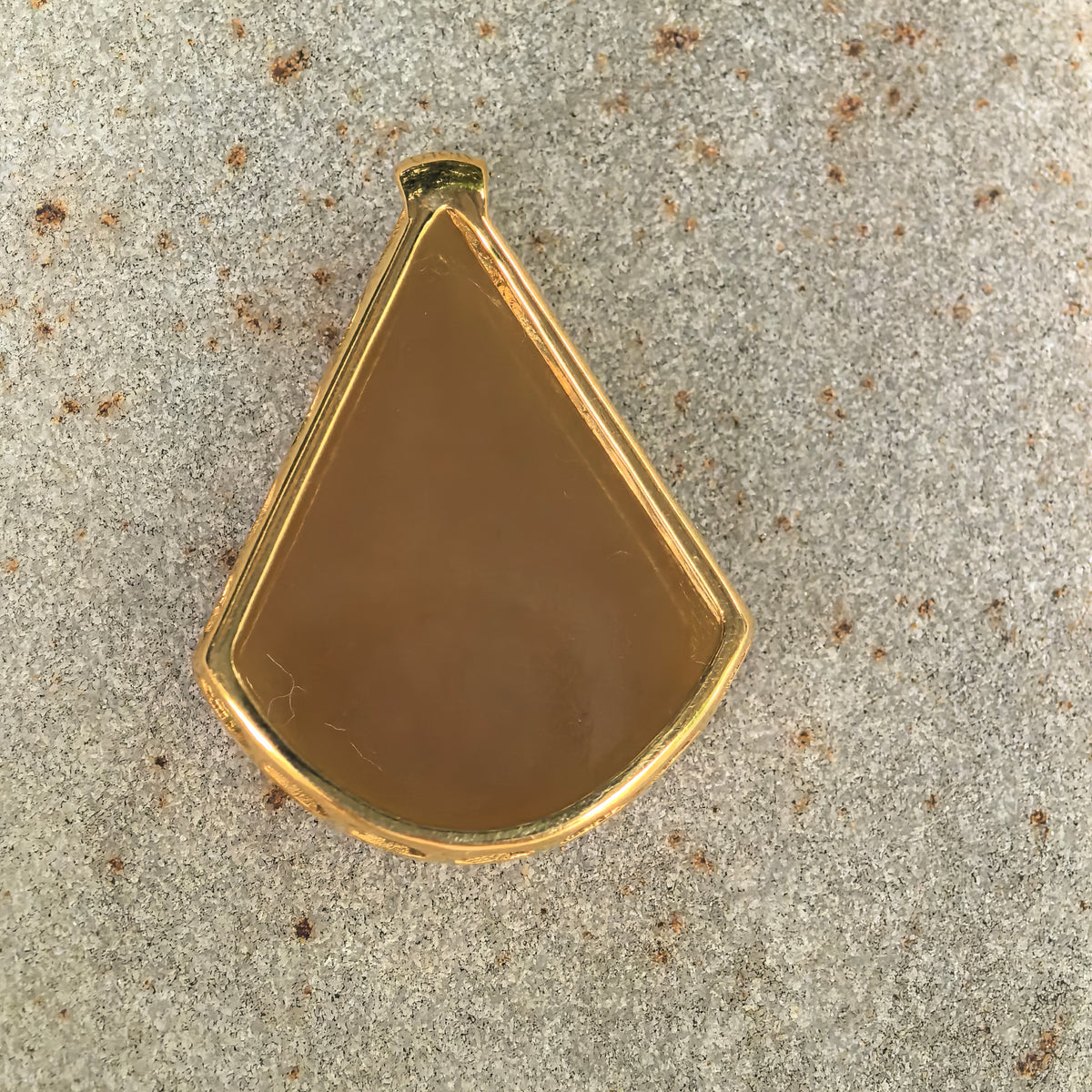Icy Glutinous Yellow Teardrop Jadeite Pendant in 18K Gold