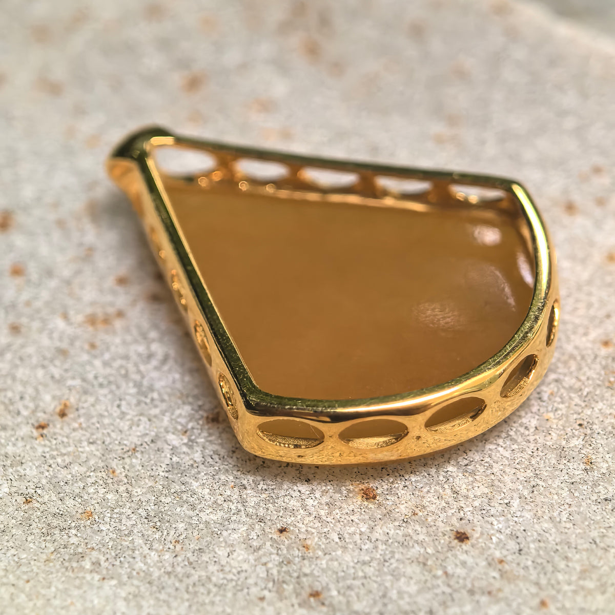 Icy Glutinous Yellow Teardrop Jadeite Pendant in 18K Gold