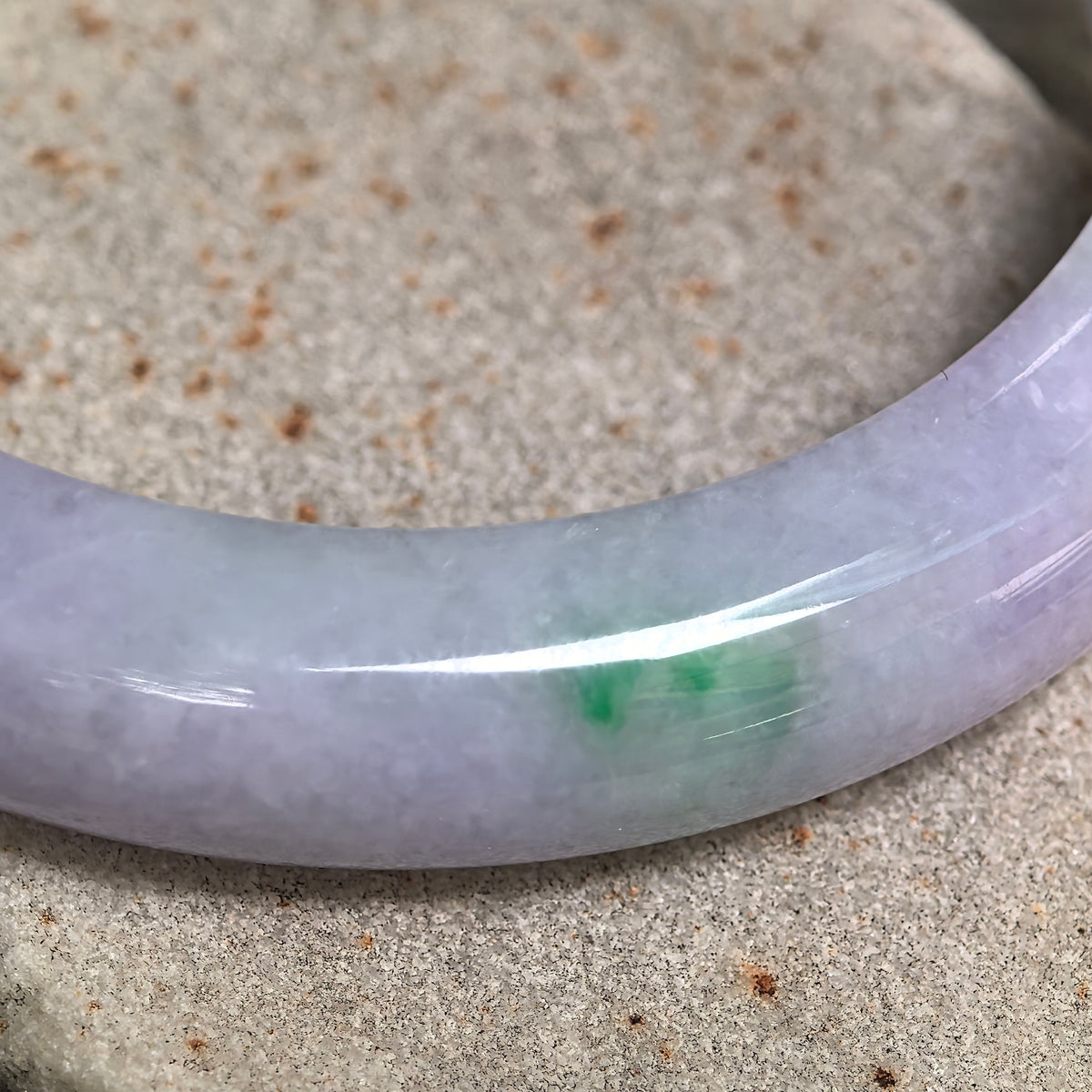 Glutinous Light Lavender D-Shape Jadeite Bangle with Bright Green Accent -56mm