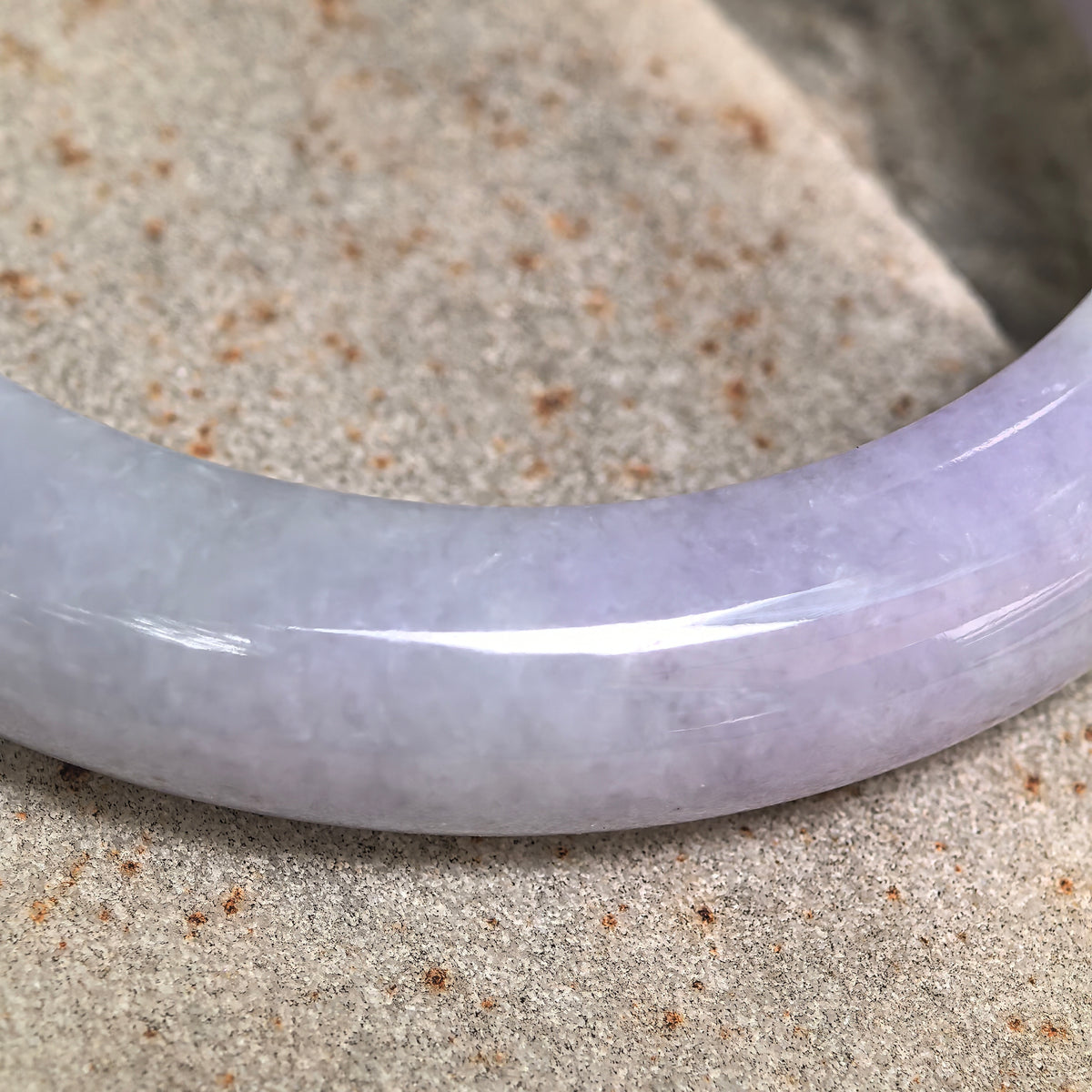 Glutinous Light Lavender D-Shape Jadeite Bangle with Bright Green Accent -56mm