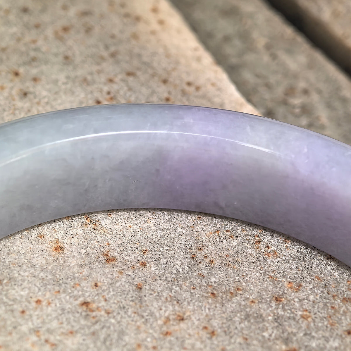 Glutinous Light Lavender D-Shape Jadeite Bangle with Bright Green Accent -56mm