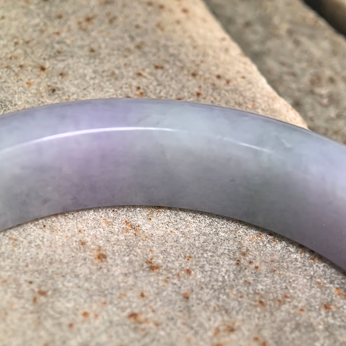 Glutinous Light Lavender D-Shape Jadeite Bangle with Bright Green Accent -56mm
