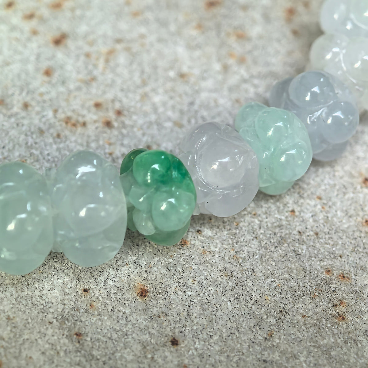 Fine Glutinous Light Green and White Lotus-Carved Jadeite Bead Bracelet -8mm