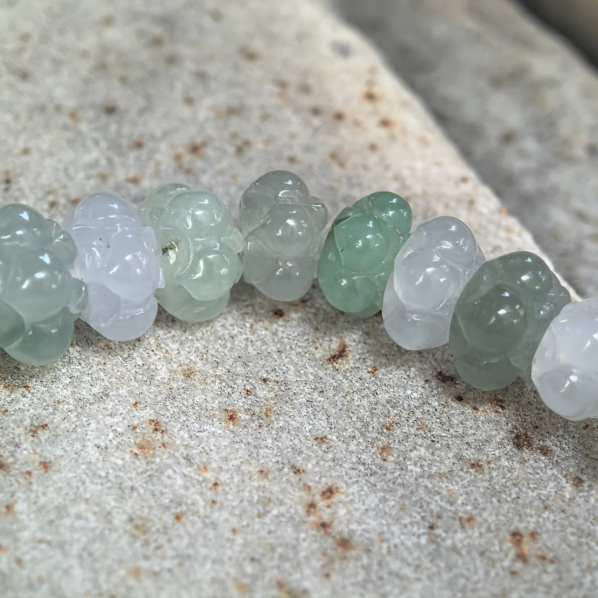 Fine Glutinous Light Green and White Lotus-Carved Jadeite Bead Bracelet -8mm
