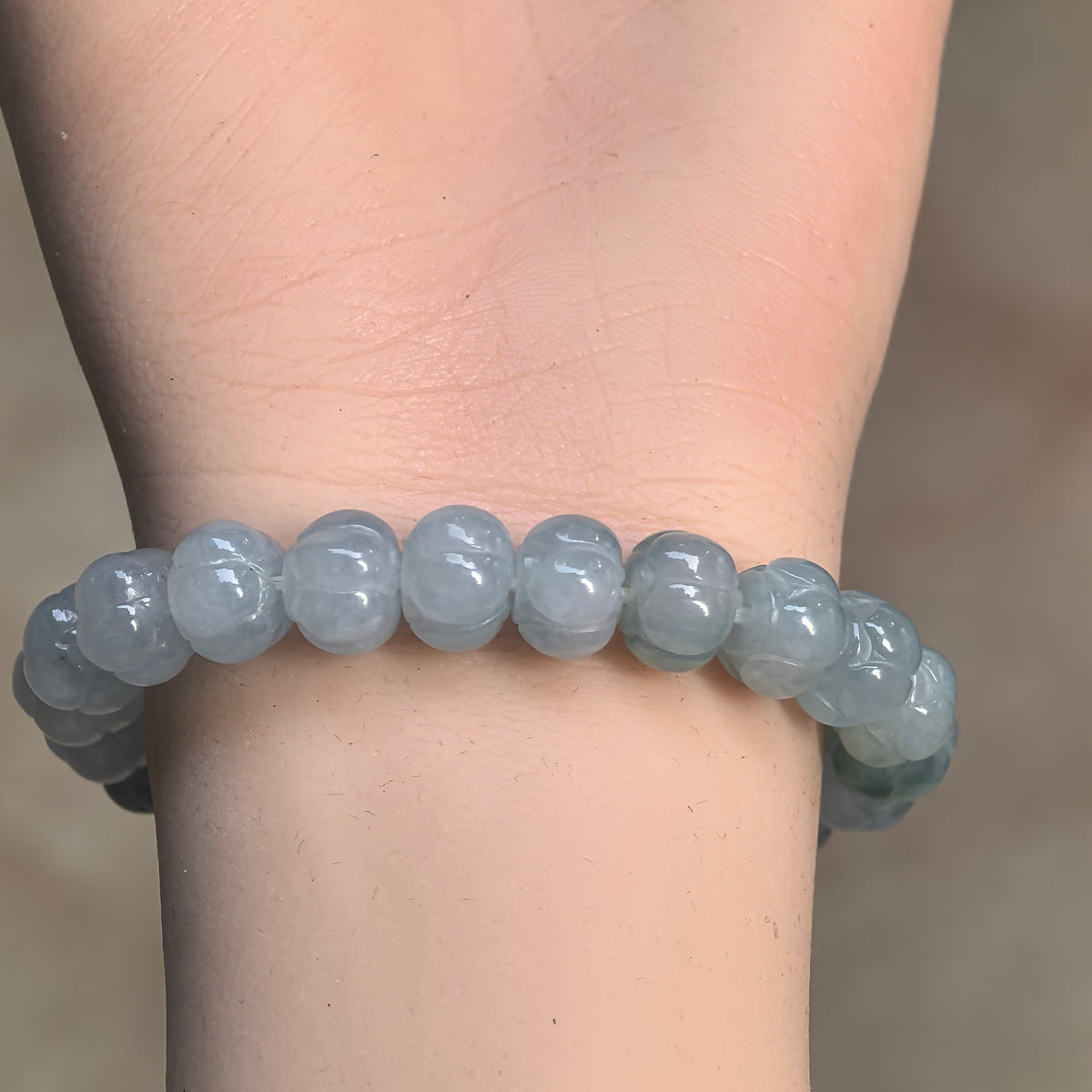 Fine Glutinous Light Green Gradient Lotus-Carved Jadeite Bead Bracelet -7.5mm