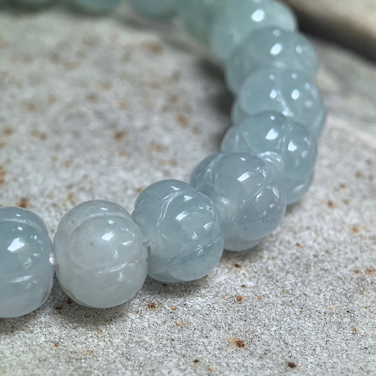 Fine Glutinous Light Green Gradient Lotus-Carved Jadeite Bead Bracelet -7.5mm